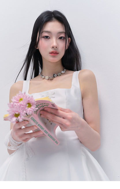 Wedding-Inspired Sleeveless Glossy Satin Dress