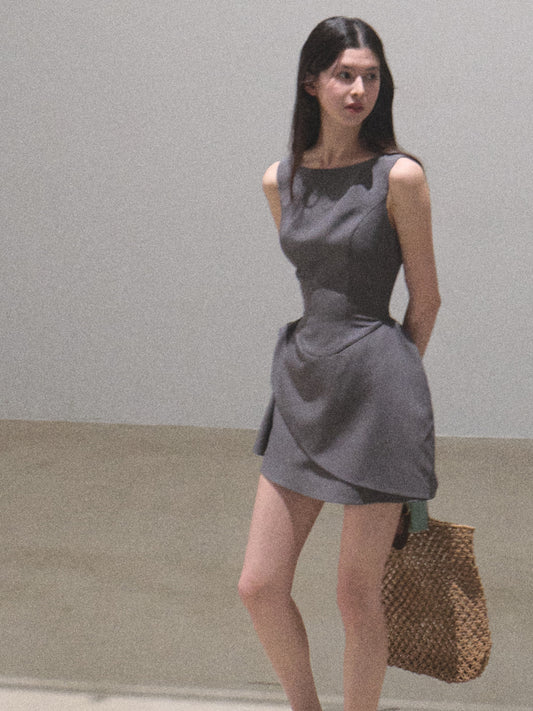 Sleeveless Structured Dress With Removable Collar