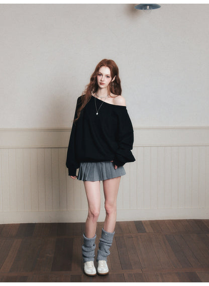 Off-Shoulder Loose-Fit Sweatshirt