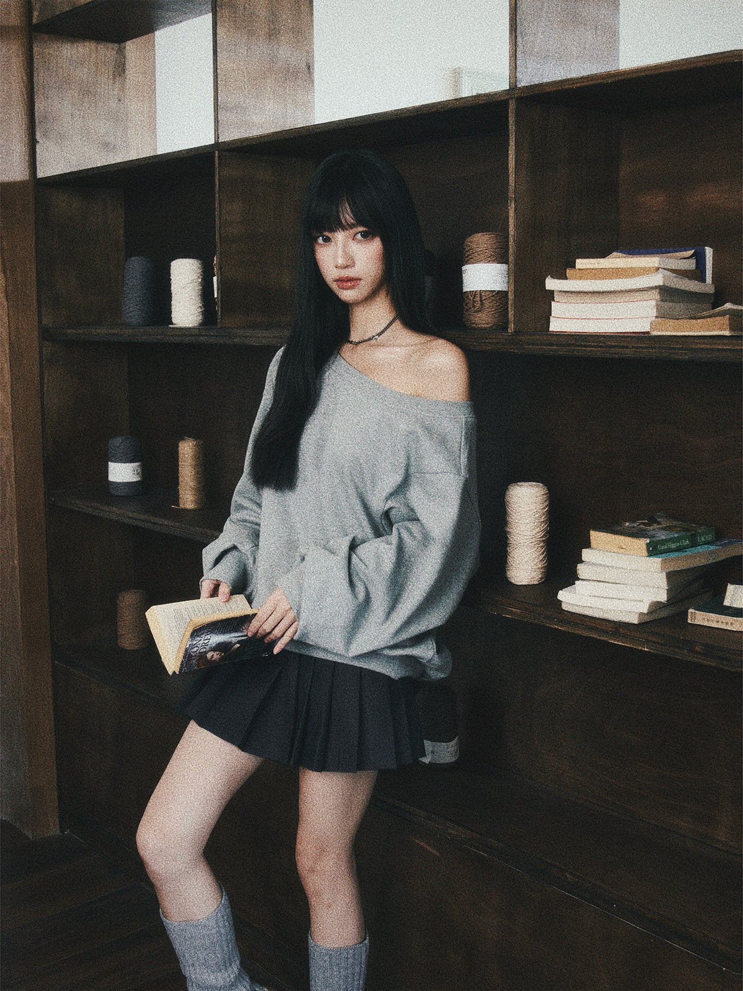 Off-Shoulder Loose-Fit Sweatshirt