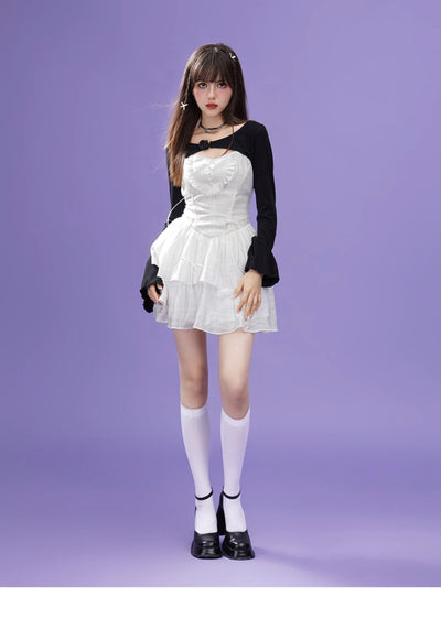 Cropped Flare Sleeve Top With Flower Hook Closure (hover)