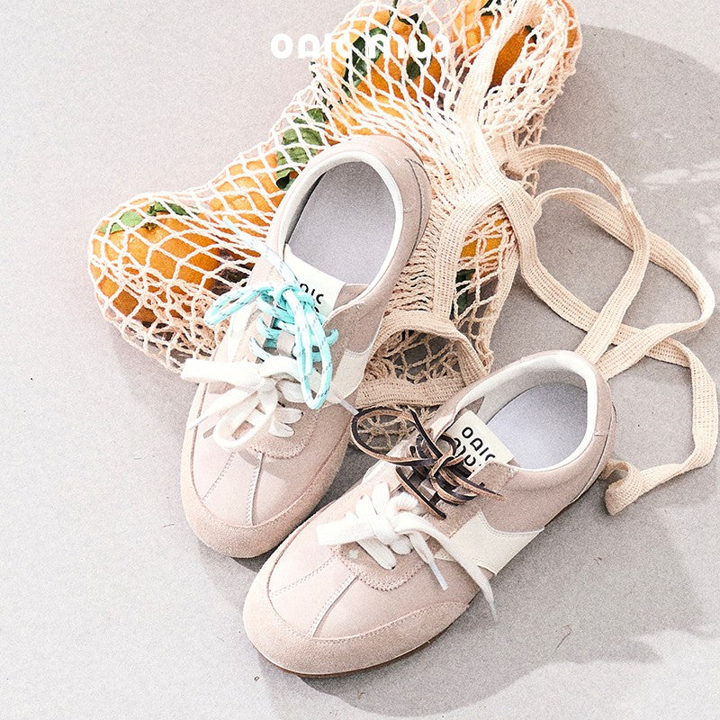 Contrast Lace Sporty Sneakers