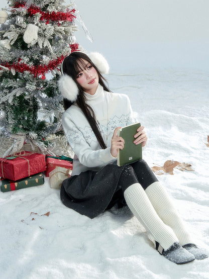 V-Neck Fair Isle Knit Pullover With Bow Motif