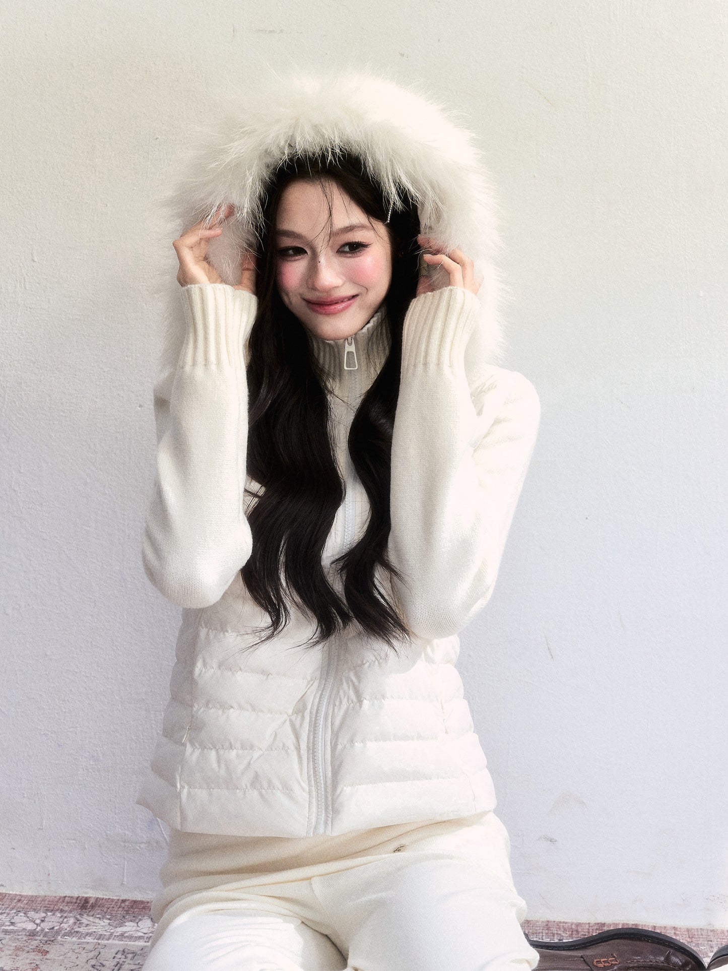 White Duck Down Layered Style Zip-Up Top