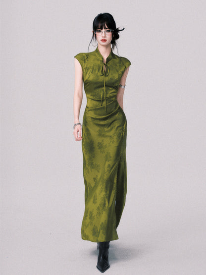 Sleeveless Qipao-Style Slit Dress In Satin Jacquard