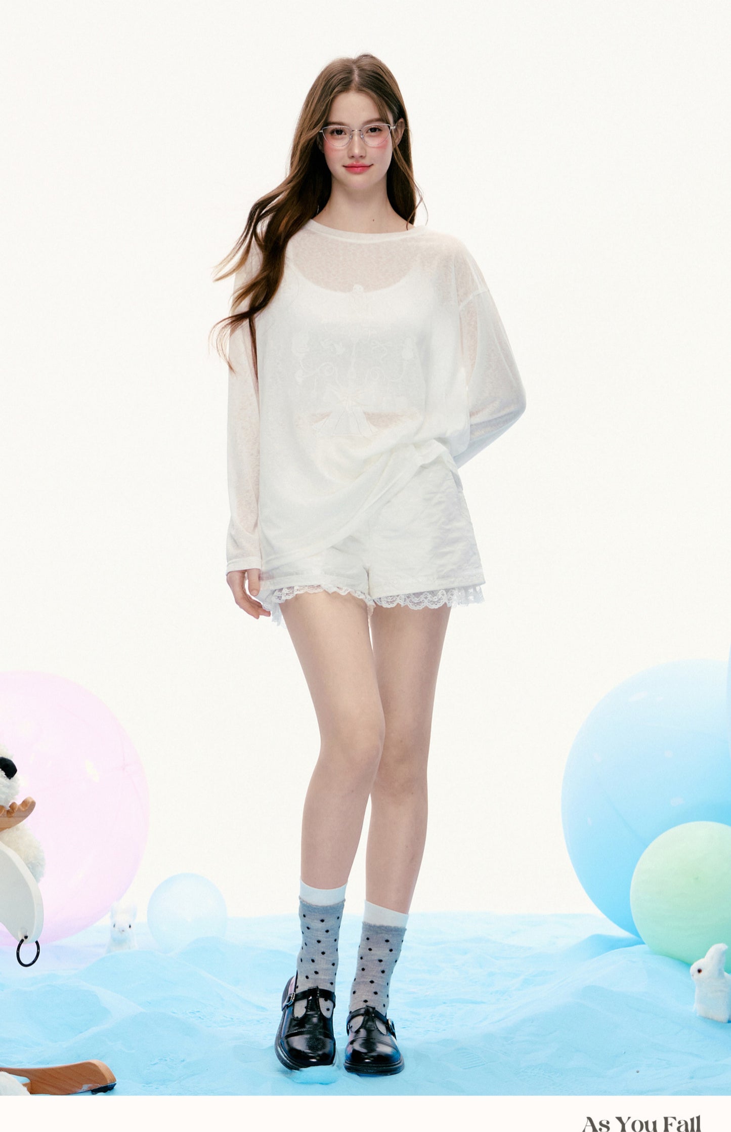 Lace-Trimmed Shorts With Ruffled Waist