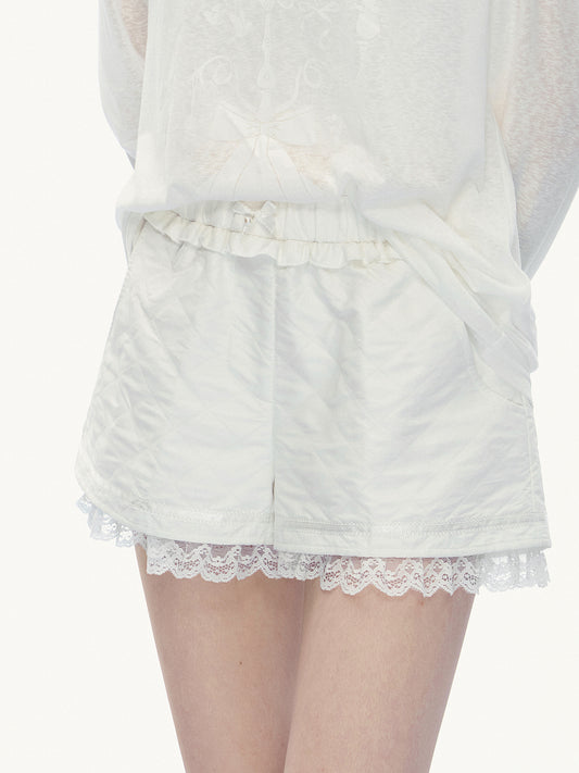 Lace-Trimmed Shorts With Ruffled Waist
