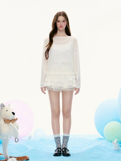 Lace-Trimmed Shorts With Ruffled Waist
