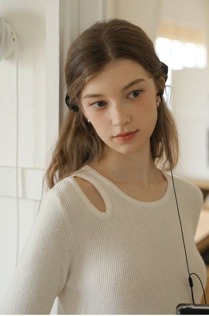 Cut-Out Ribbed Wool Knit Top