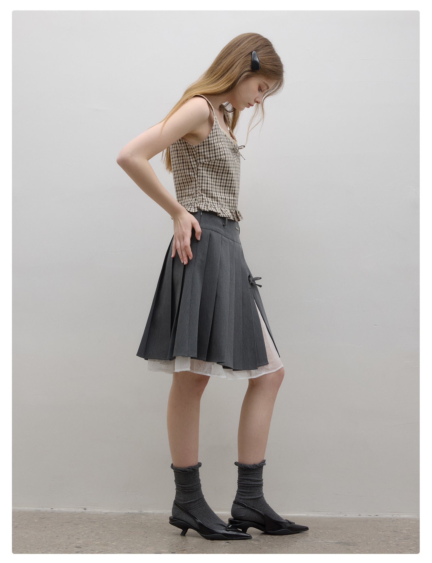 Pleated Side-Slit Skirt With Lace Underlay