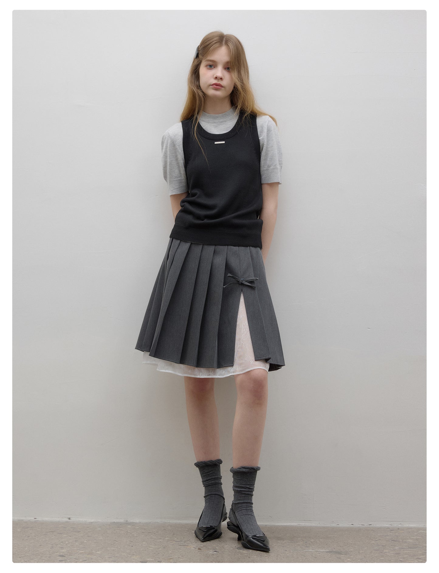 Pleated Side-Slit Skirt With Lace Underlay