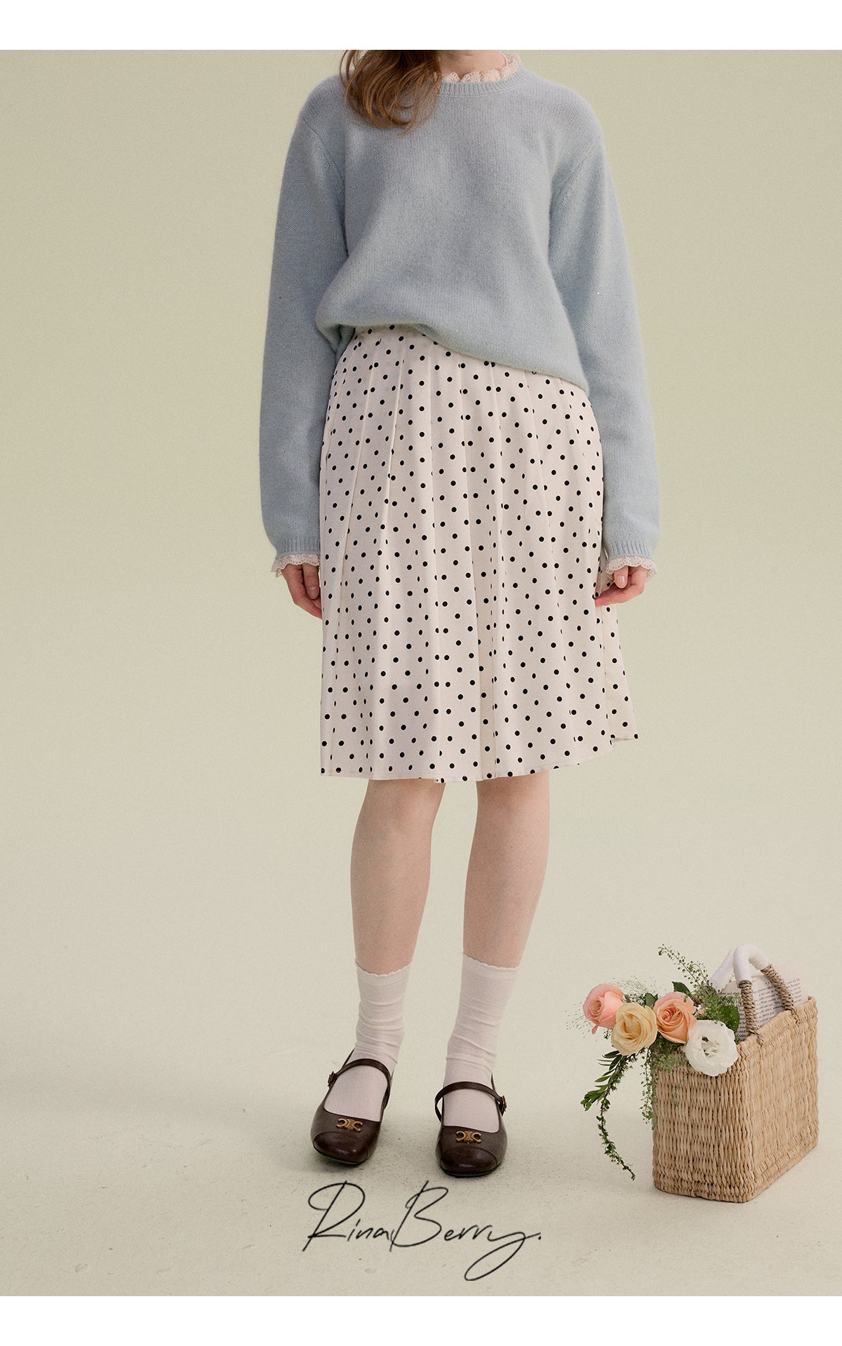 Classic Mid-Length Pleated Dot Skirt