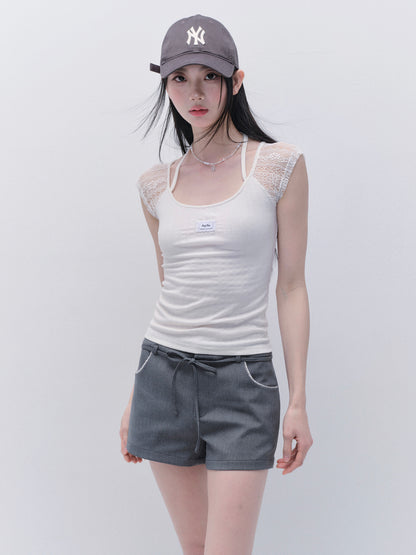 Straight-Leg Shorts With A Slim Tie Belt