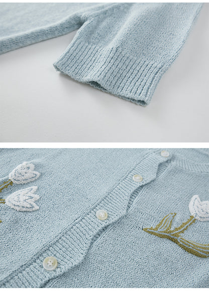 Tulip Knit Top With Wavy Edges