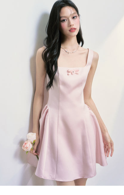Wedding-Style Structured Sleeveless Dress