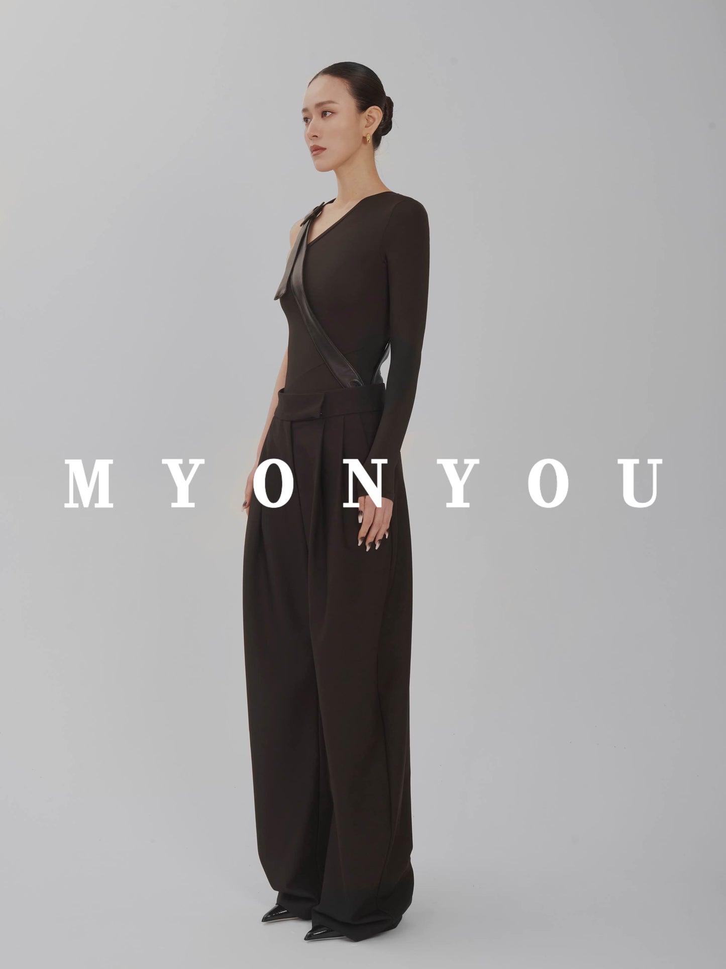 Floor-Length Curved Pintuck Trousers