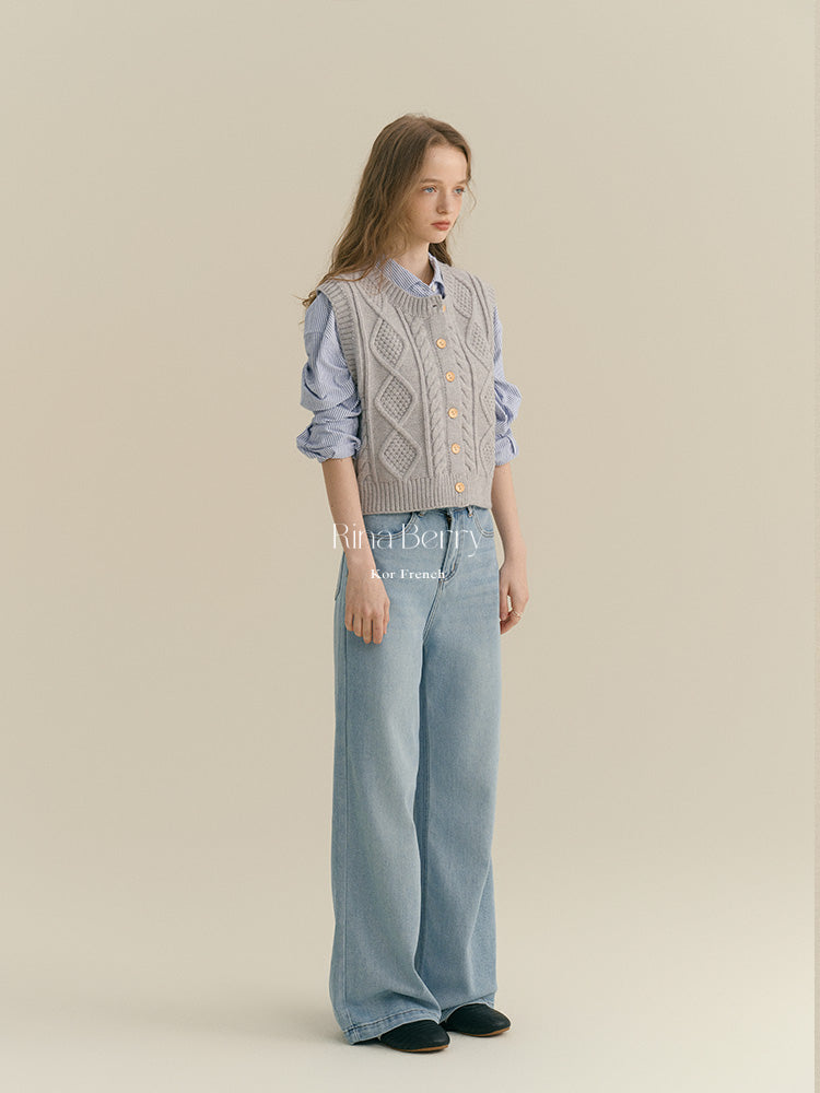 Button-Up Cable Knit Vest