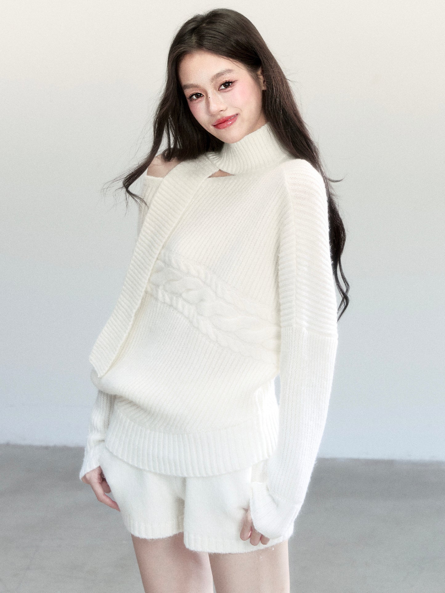 One-Shoulder Cutout Batwing Knit Top And Shorts