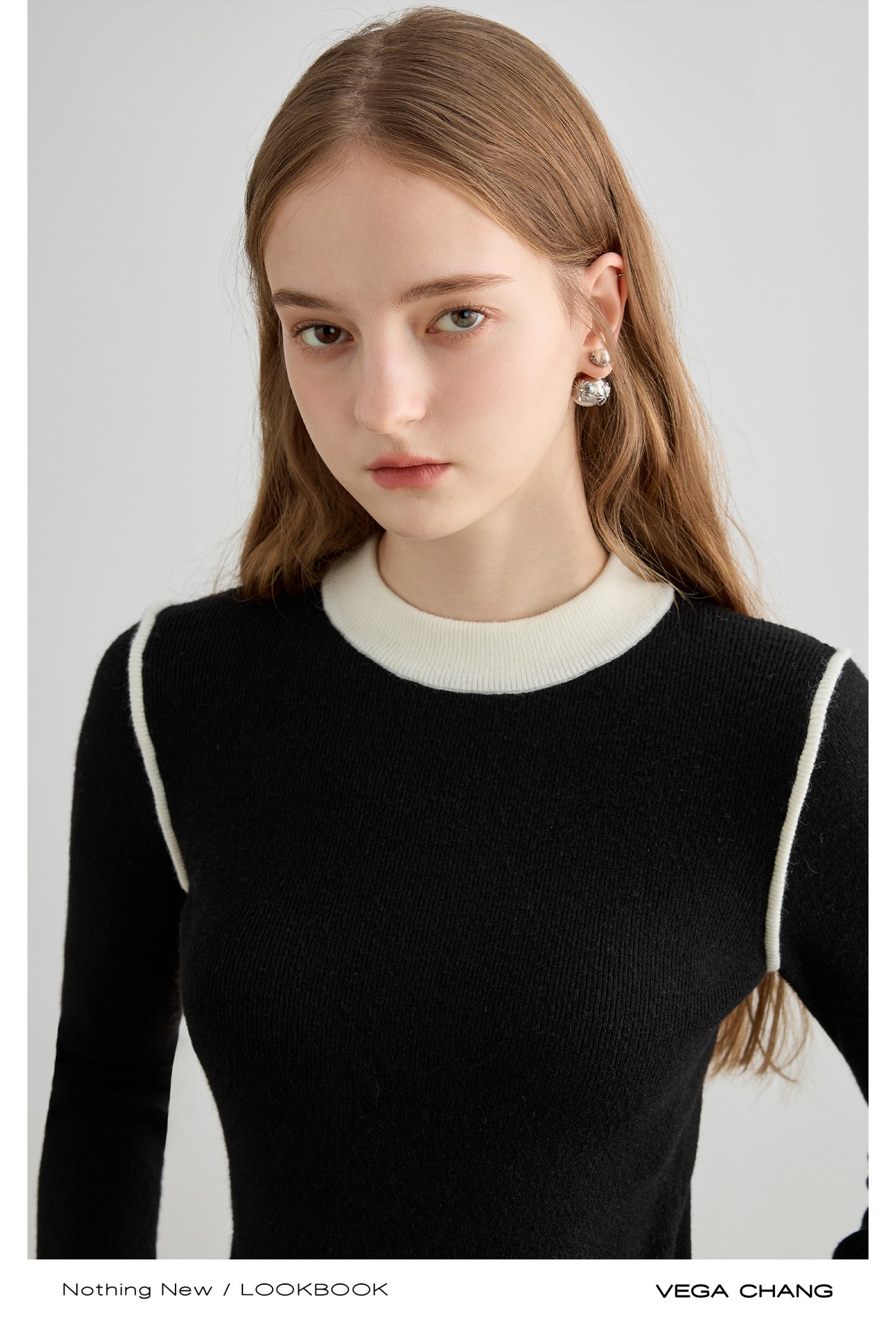 Two-Tone Mock Neck Fitted Sweater