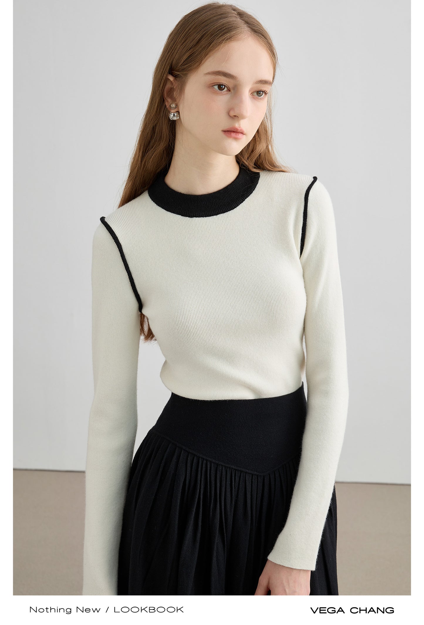 Two-Tone Mock Neck Fitted Sweater