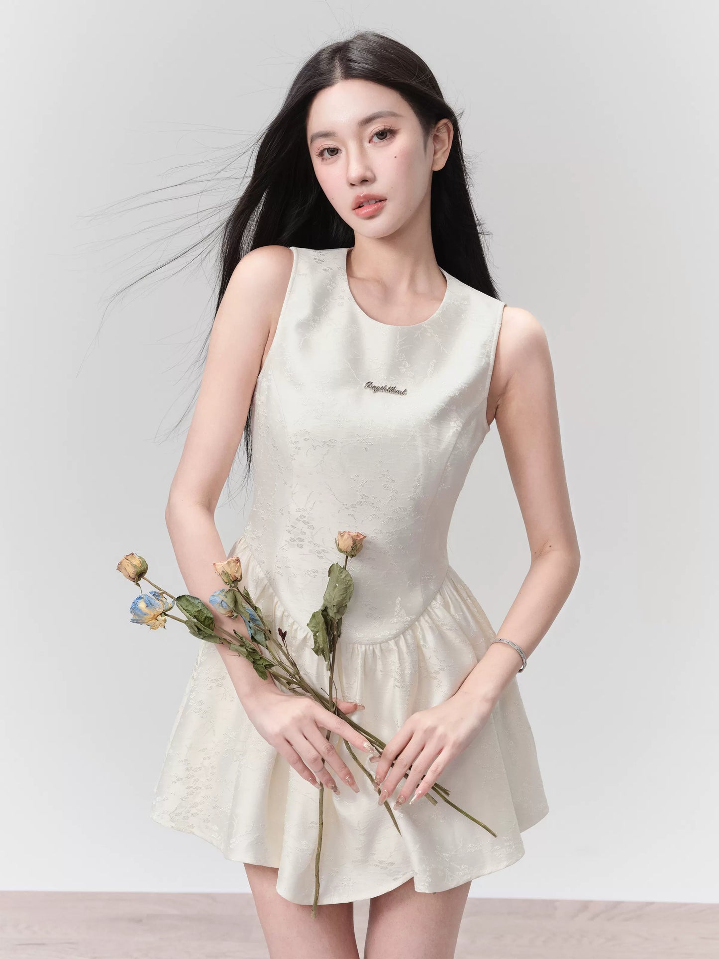 Jacquard Plum Blossom Pattern Lustrous Sleeveless Mini Dress