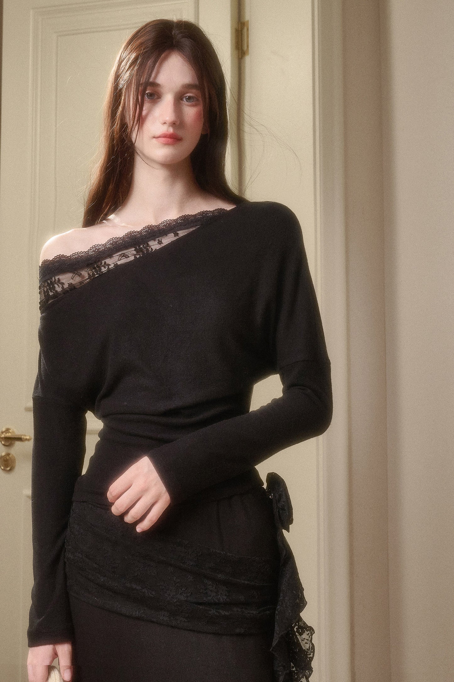 Lace-Detail Asymmetric One-Shoulder Top & Slit Skirt