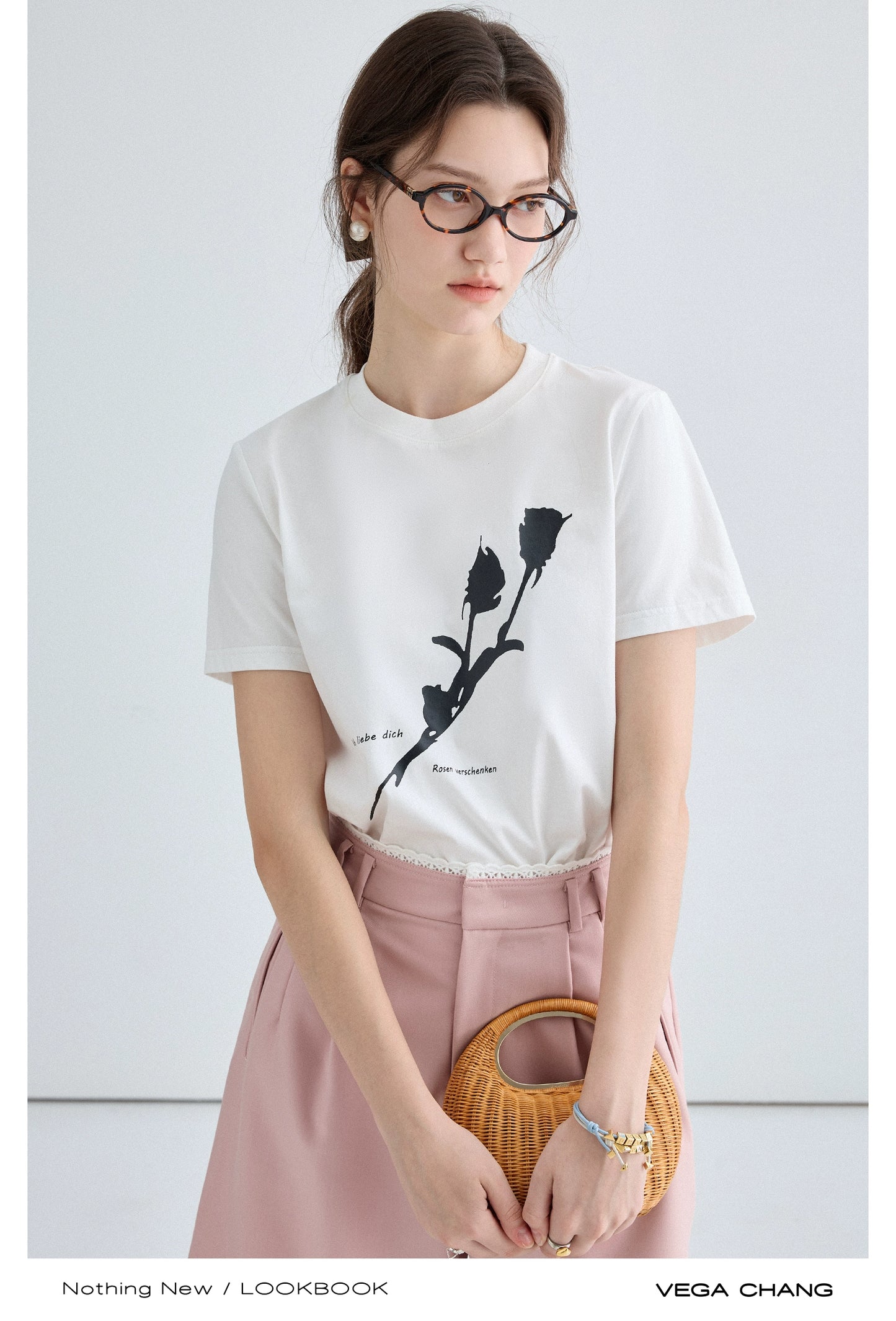 Minimal Flower Contrast Print Round Neck T-Shirt