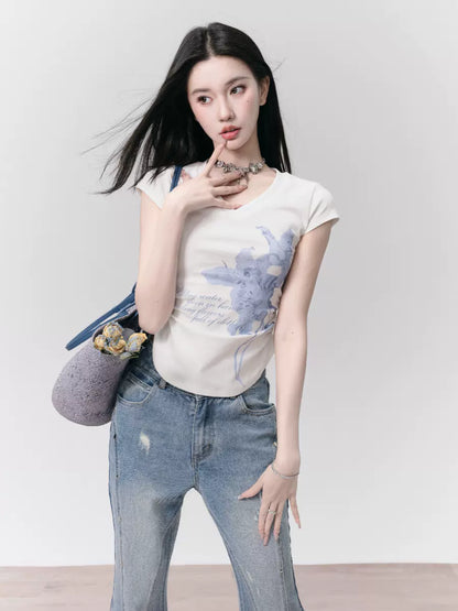 Lily Floral Print V-Neck Slim Fit Ruched T-Shirt