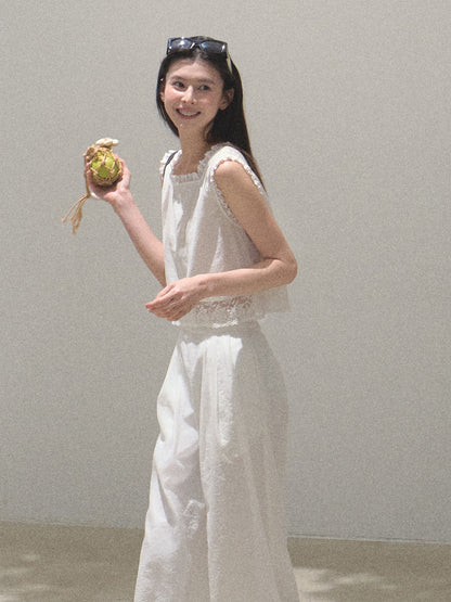 Lace Trimmed Sleeveless Linen Blend Top