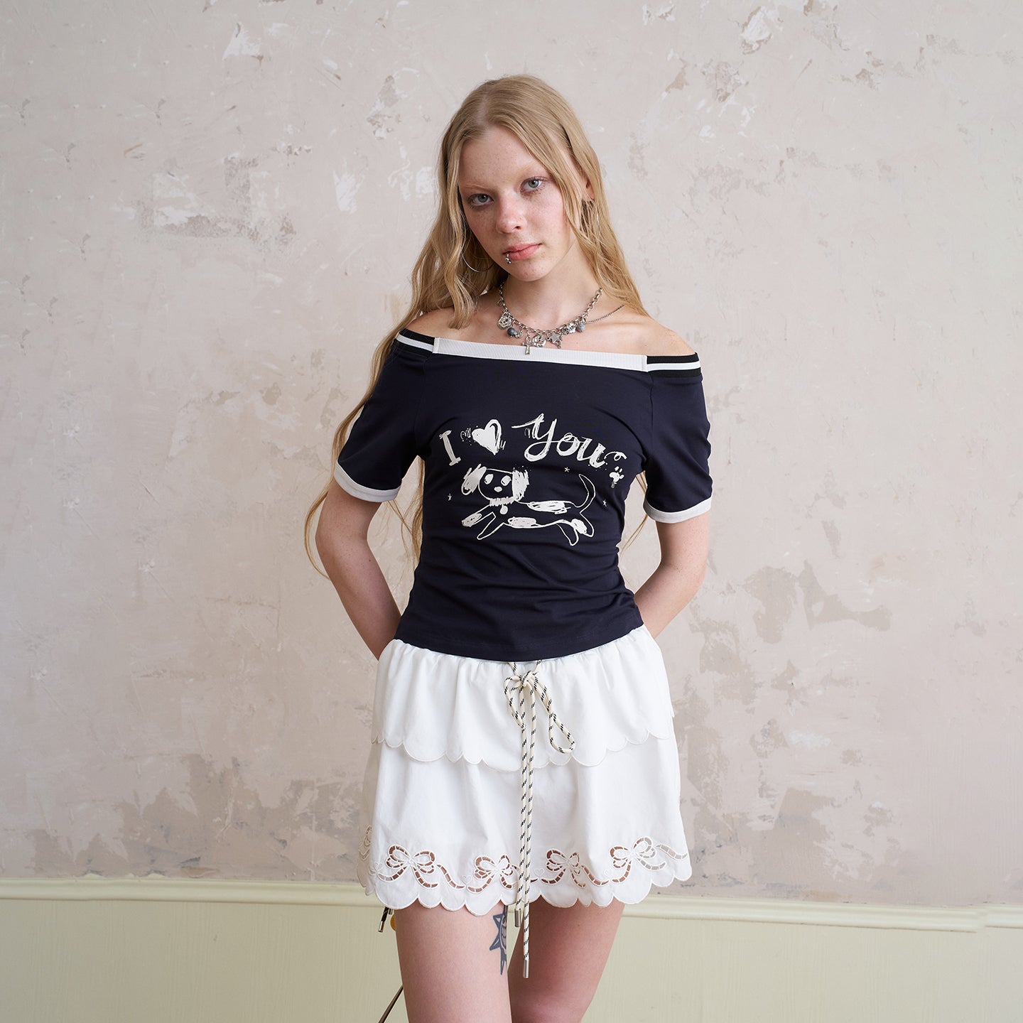 Off-Shoulder T-Shirt With Puppy Illustration Print