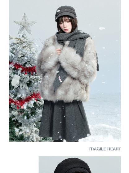 Brimmed Slouchy Hat With Bow Accent