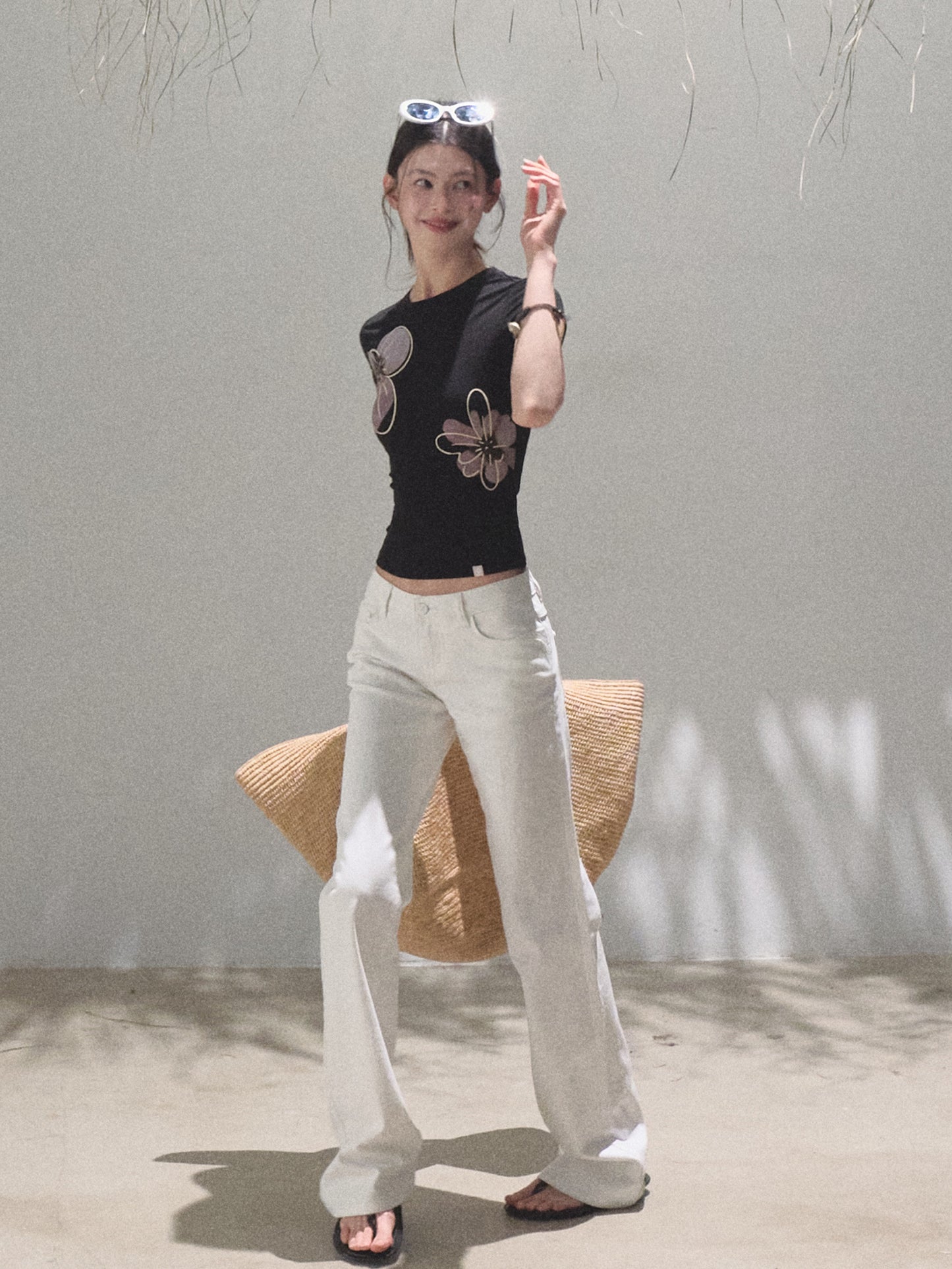 Low-Rise Figure-Enhancing Jeans
