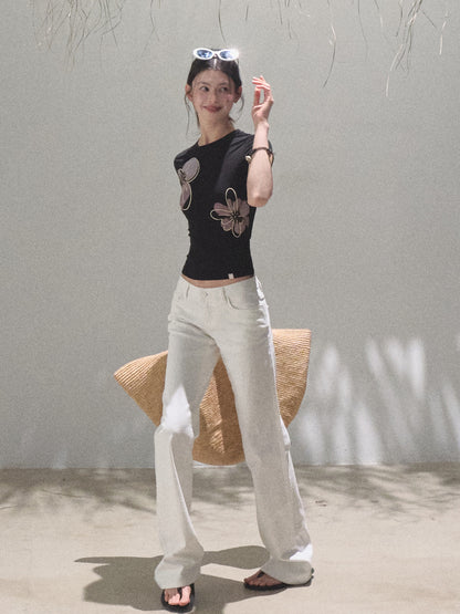 Low-Rise Figure-Enhancing Jeans