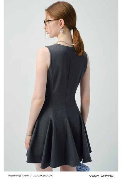 Tie Detail Sleeveless Tailored Dress