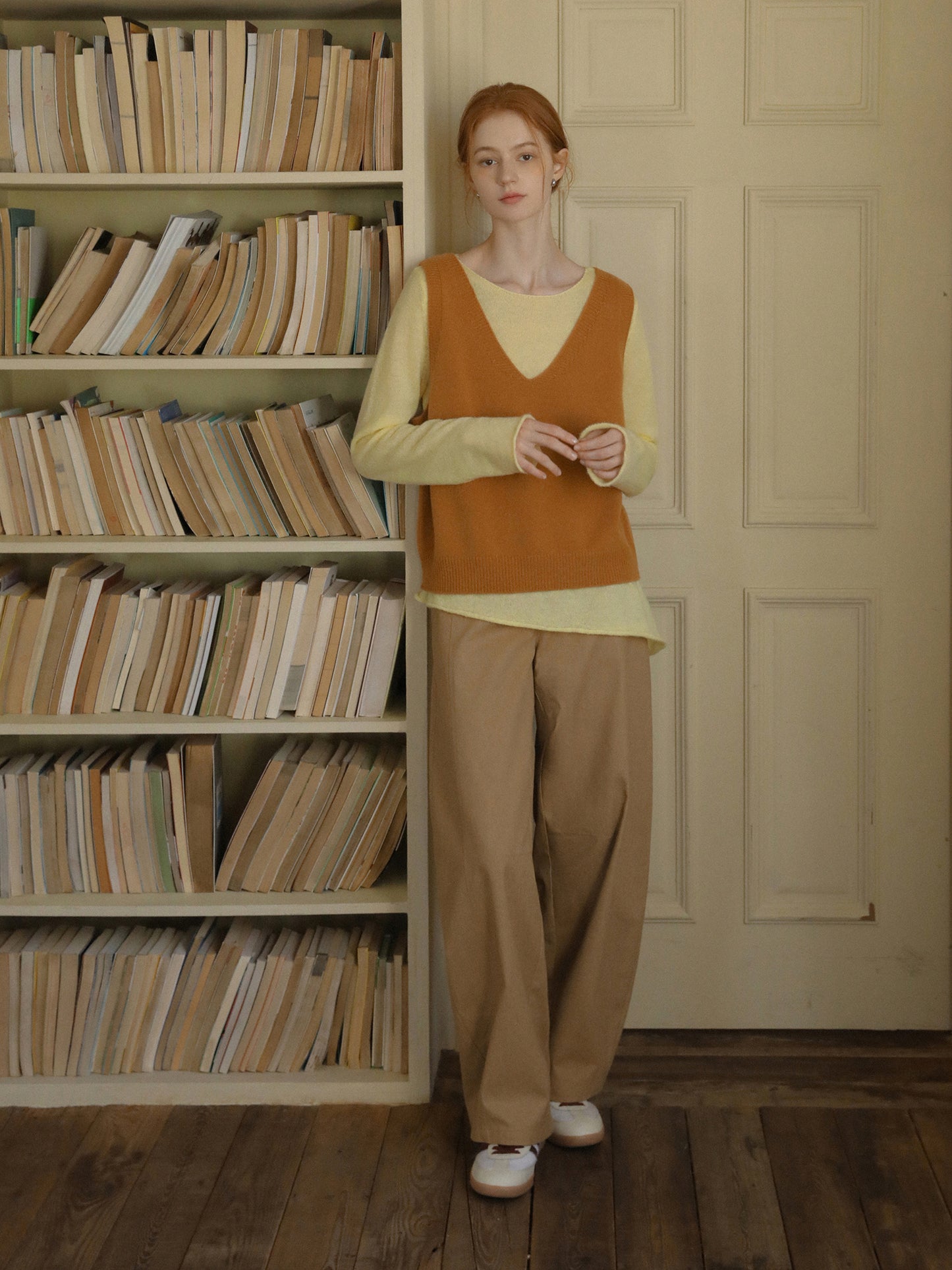 High Waist Curved Wide-Leg Pants