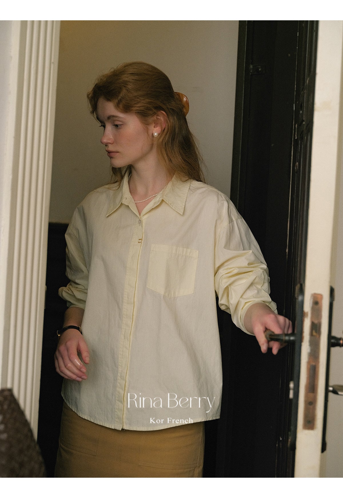 Classic Crisp Collared Cotton Shirt With Curved Hem
