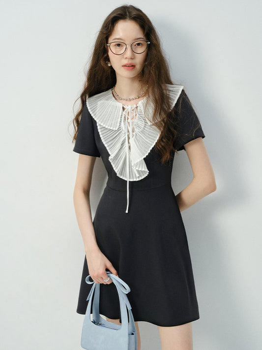 Victorian-Inspired Contrast Bib Dress