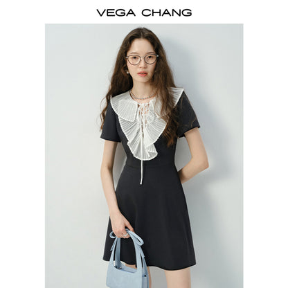Victorian-Inspired Contrast Bib Dress