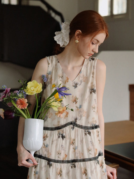 Sleeveless Floral Tiered Dress With Lace Detail