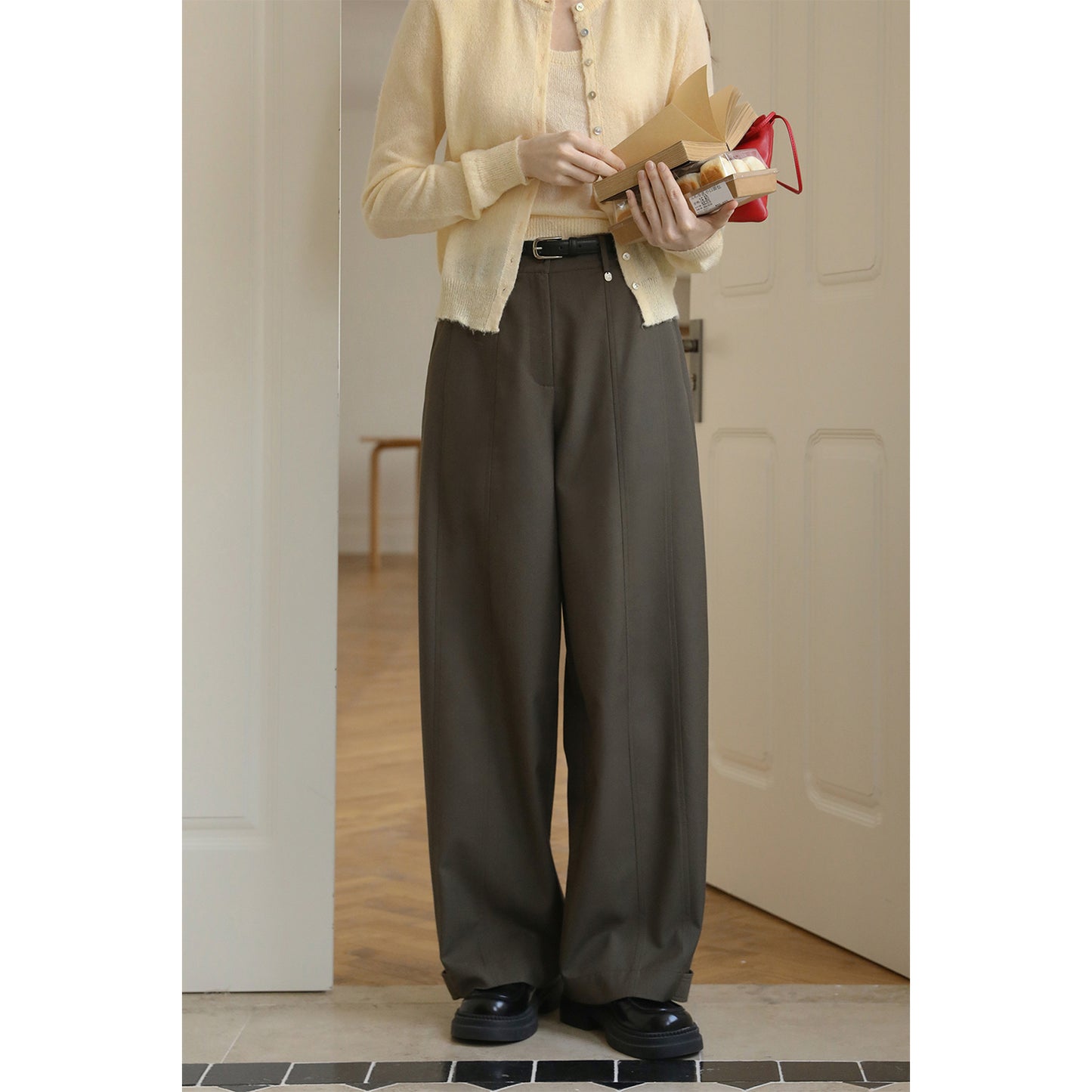 Belted Hem Center Seam Trousers
