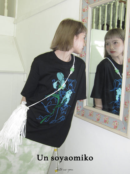 Floral-Embroidered Relaxed Fit T-Shirt