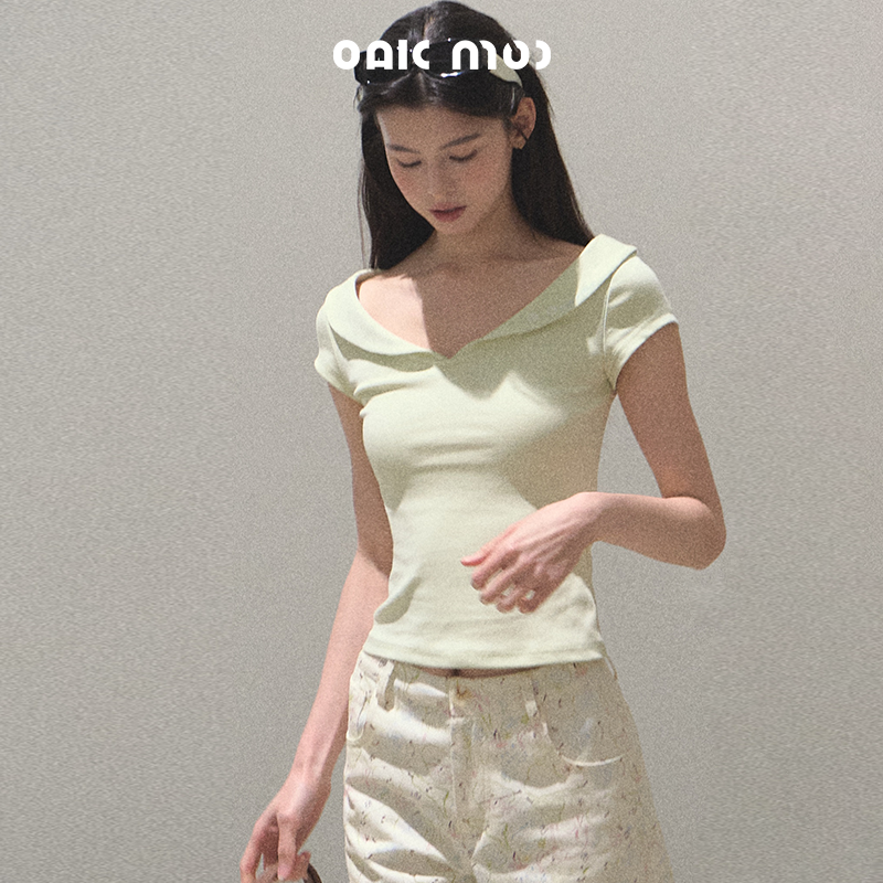 Peter Pan Collar Wide Neck Top