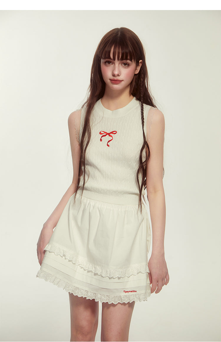 Embroidered Lace Trim Pleated Hem Skirt