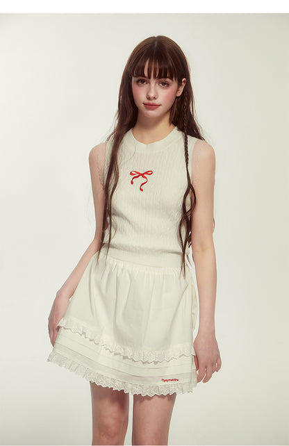 Embroidered Lace Trim Pleated Hem Skirt
