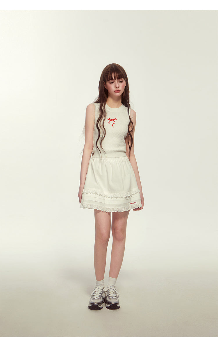 Embroidered Lace Trim Pleated Hem Skirt