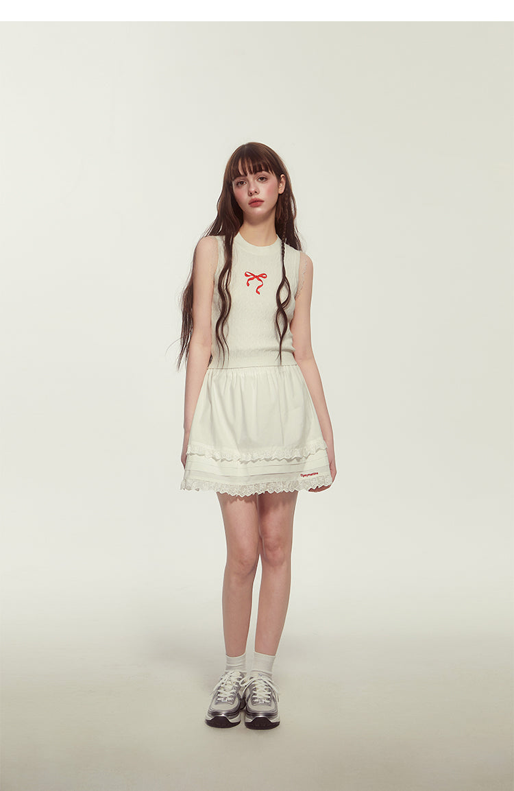Embroidered Lace Trim Pleated Hem Skirt