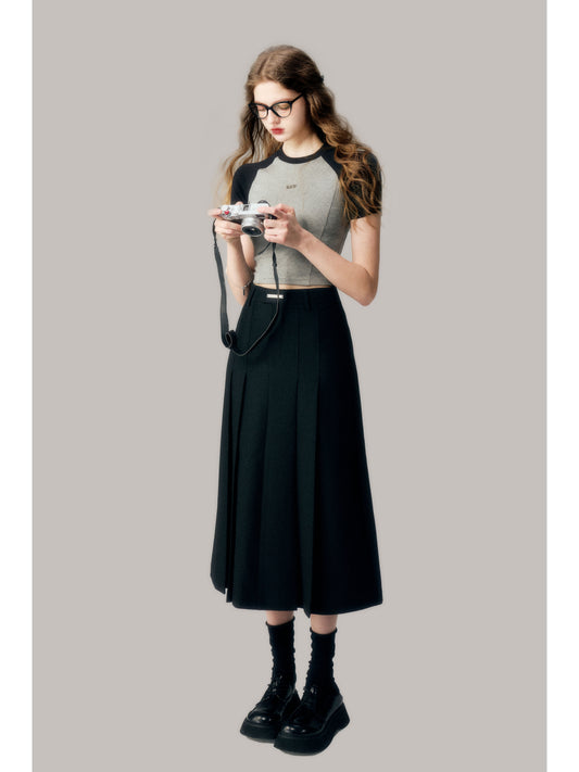 High-Waisted Tailored Pleated Skirt