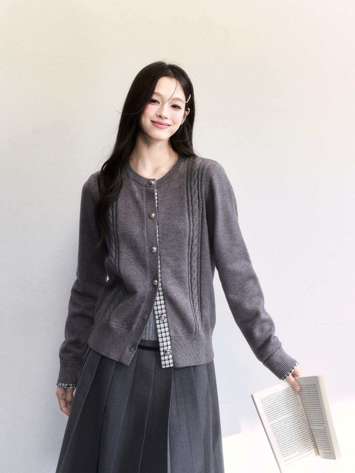 Plaid-Detail Cable Knit Cardigan